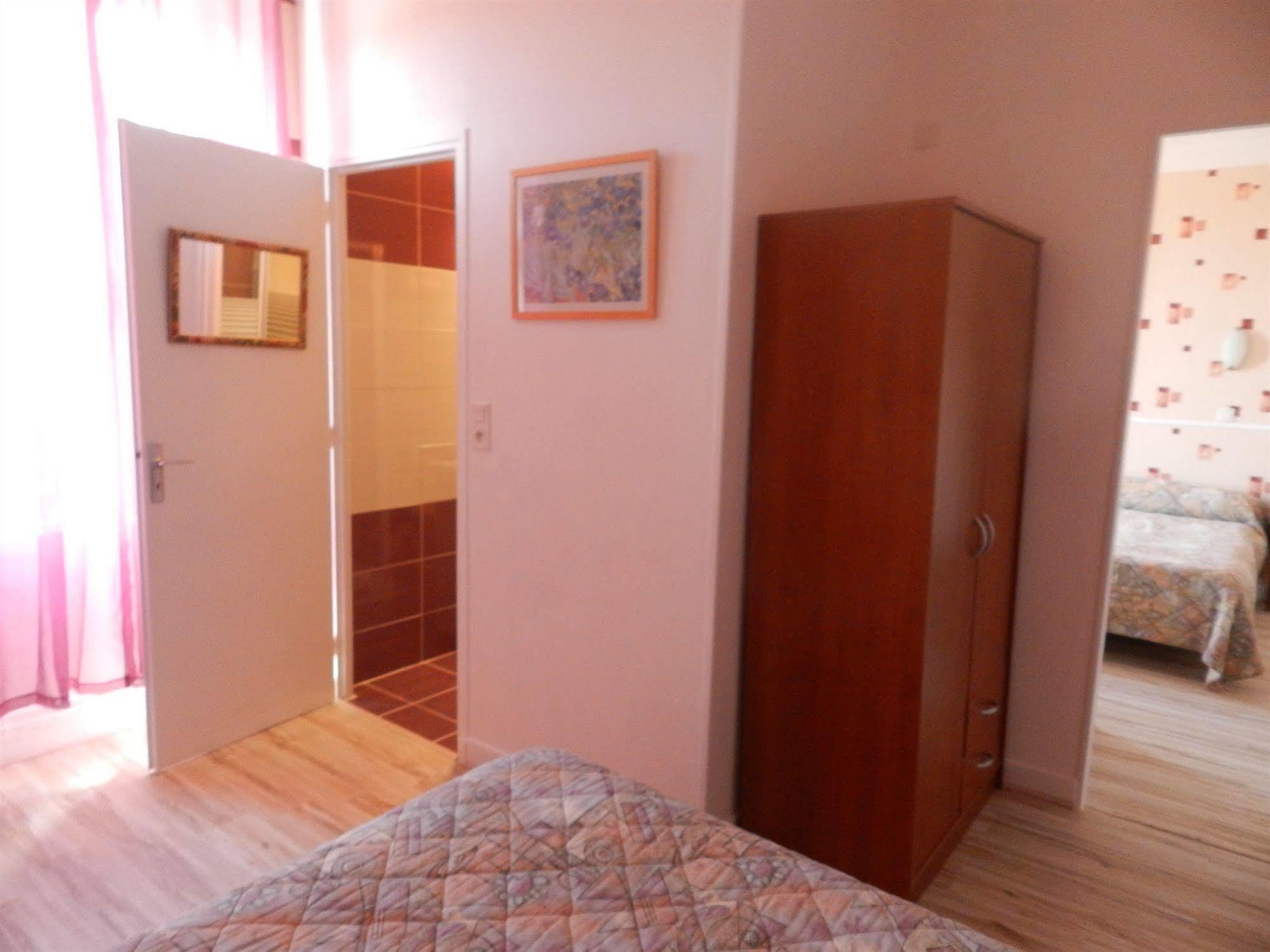 Hotel Belle Vue Souillac Esterno foto